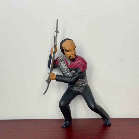 Hallmark Keepsake Star Trek Deep Space Nine Worf Christmas Ornament 1999. - Picture 5 of 8